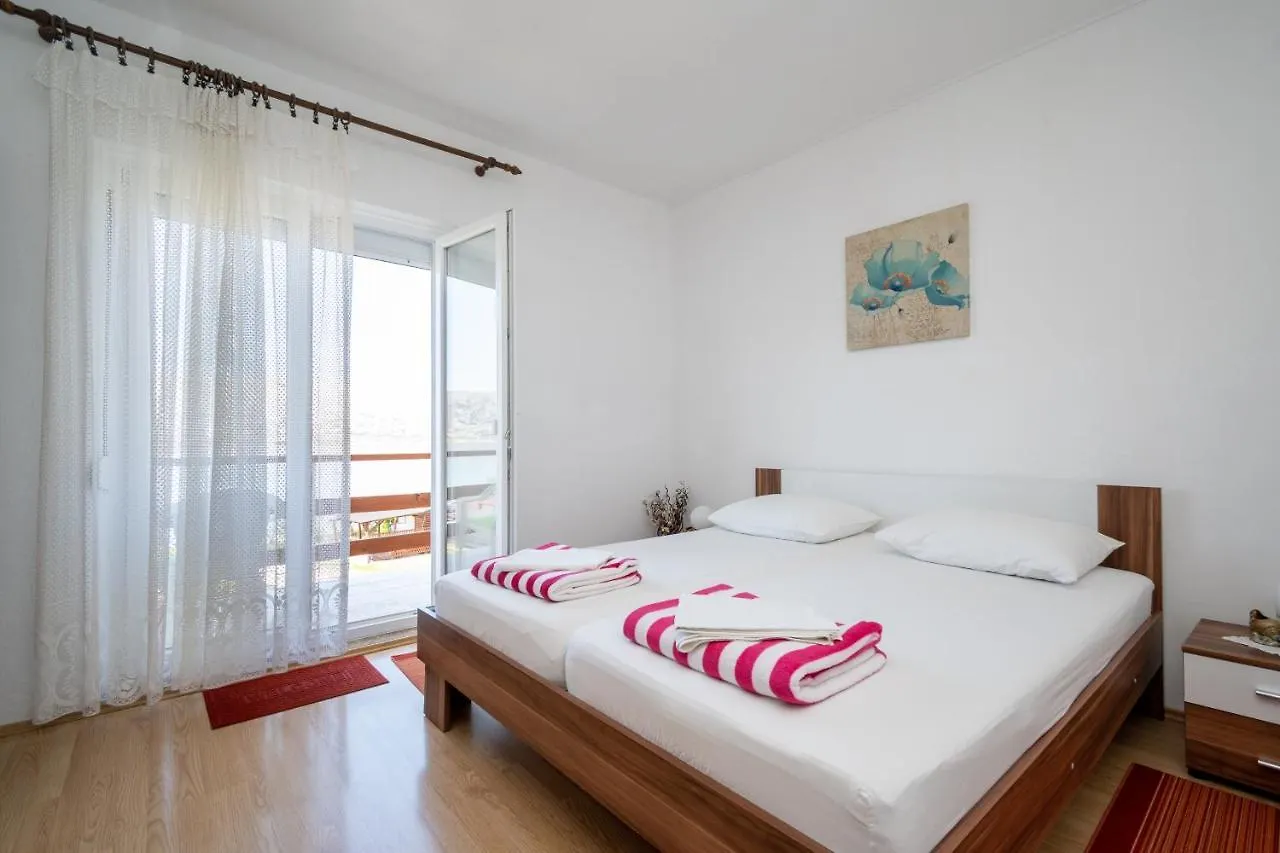 Apartments By The Sea Pag - 20961 باغ