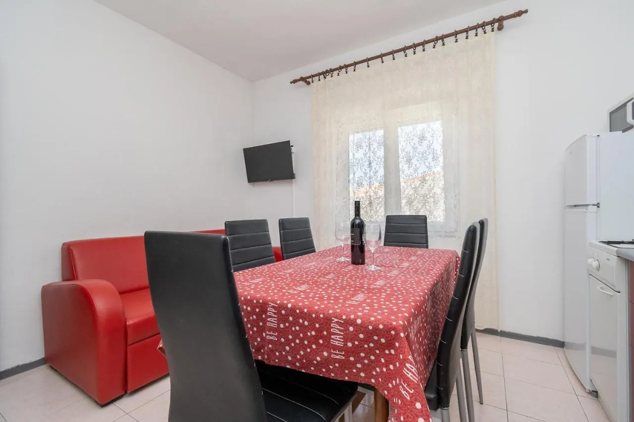 Apartments By The Sea Pag - 20961 باغ 0*,  كرواتيا