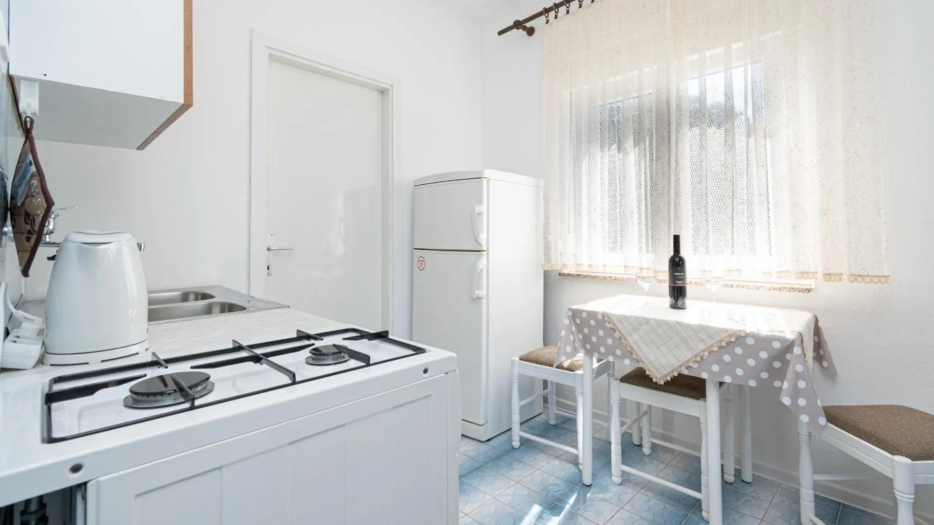 Apartments By The Sea Pag - 20961 باغ